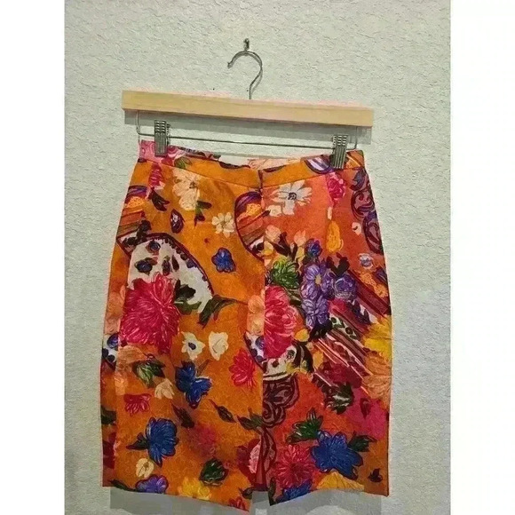 Vintage Floral silk skirt. SZ 6 Carolina Herrera vibes, farm rio vibe. - Picture 2 of 4